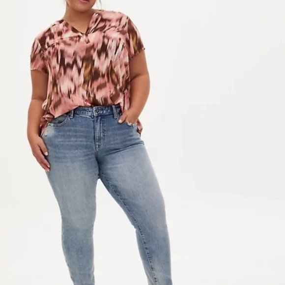 Torrid Georgette Multi Print Split Neck Top sz2X - Picture 1 of 11